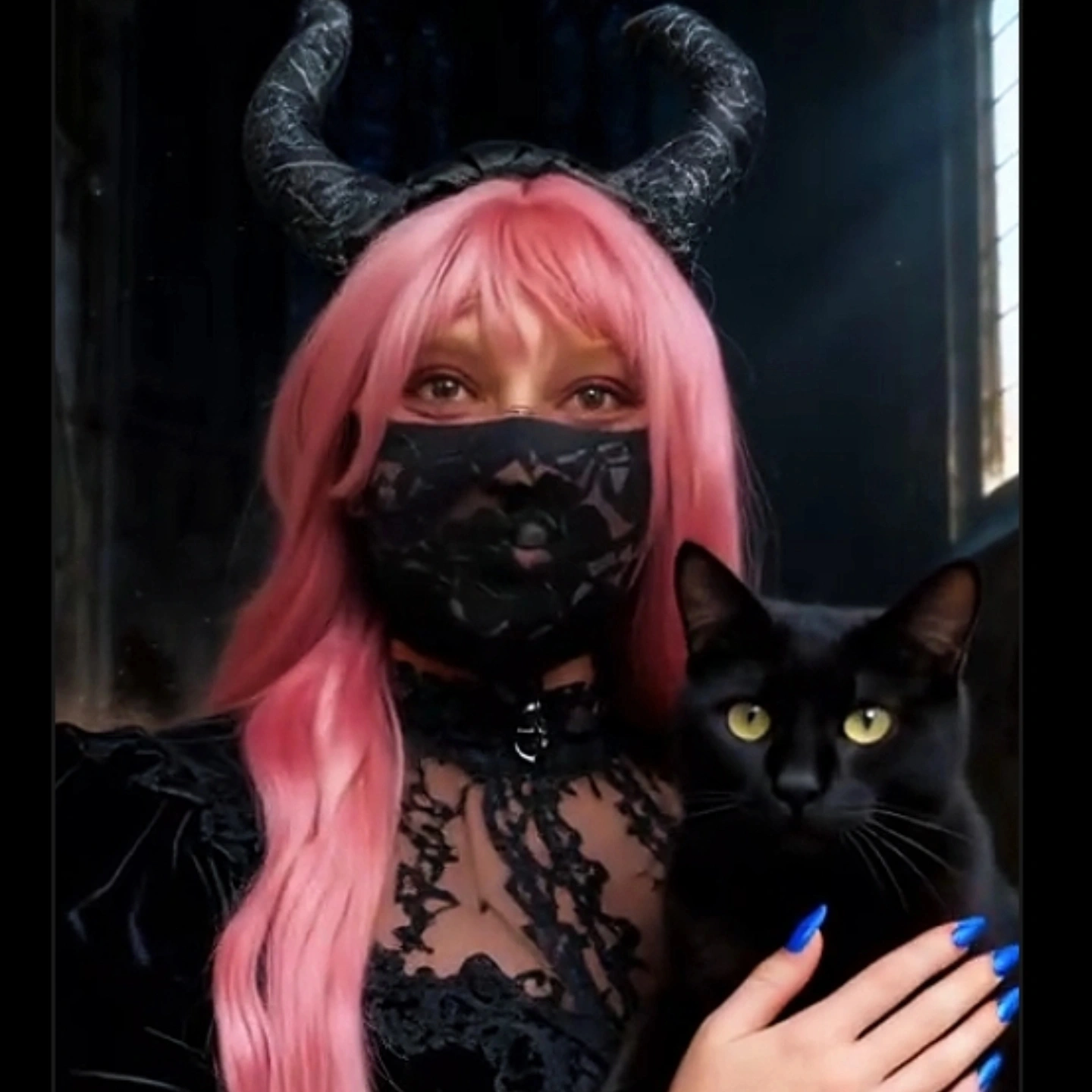 CORINE MIRANDA GUENIÉVRE